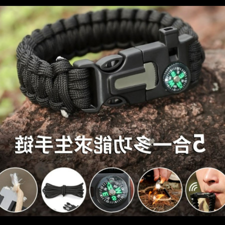 gelang kompas peluit pemantik api peralatan hiking