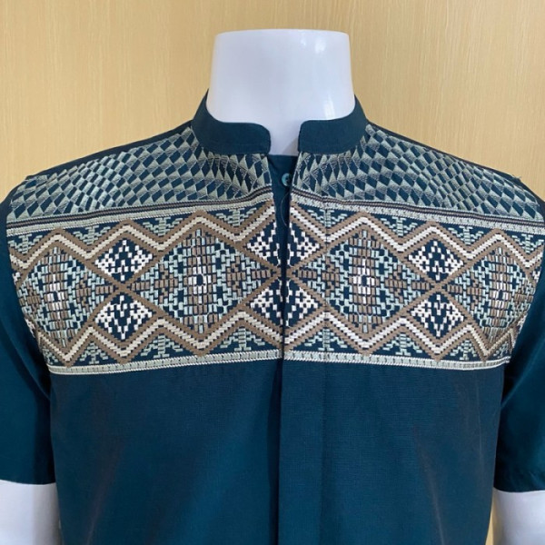 RICARDO Baju Koko Pria Hijau Bordir Lengan Pendek