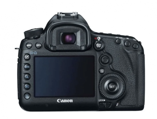 Canon 5D IV Body Kit EF 24-105mm f4L IS USM Lens - f 4L - Camera DSLR