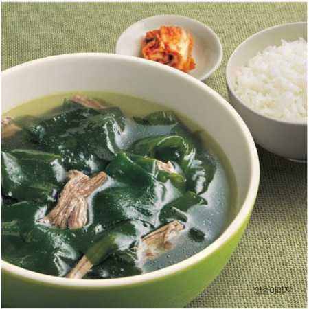 BIBIGO Sea Mustard Soup / BIBIGO Sup Rumput Laut & Daging Sapi 500 Gram