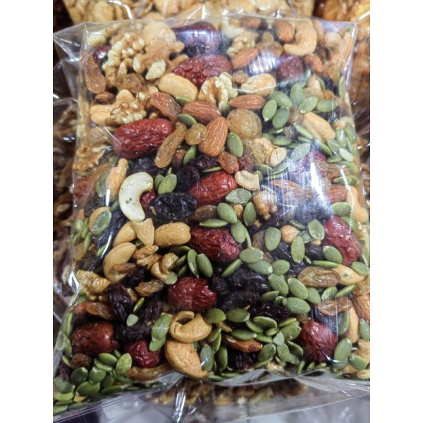 KACANG TRAIL MIX 500GRAM / CEMILAN SEHAT / TRAIL MIX