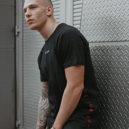 304 FIRE BLACK - Kaos Gym fitnes pria / baju training olahraga running