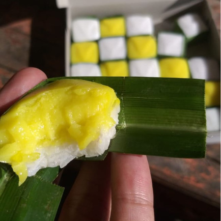 Slukiie Kue Talam Thailand MIX (Original Jagung dan Ketan Durian) (25pcs)