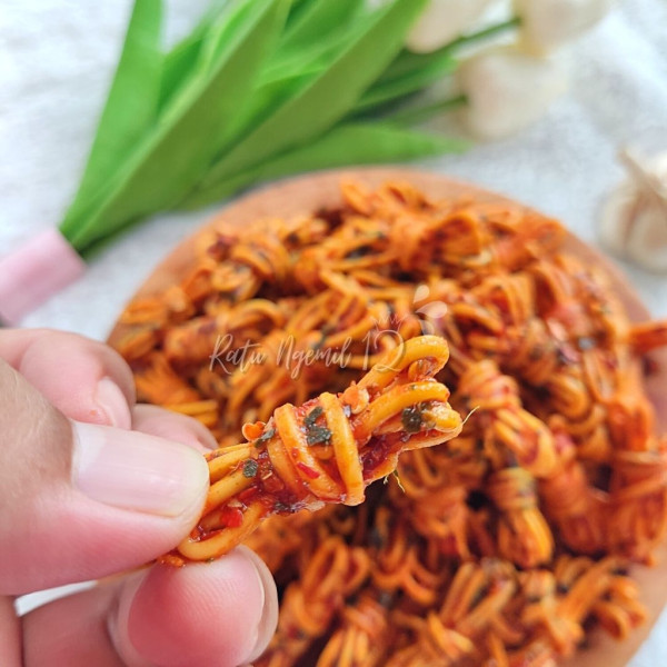 230GRAM MIE GULUNG CETAR DAUN JERUK PEDAS MANIS