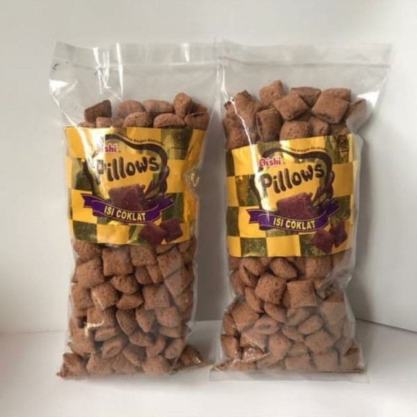 Oishi Pillow Rasa Ubi / coklat Snack 250 Gram
