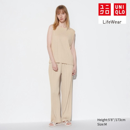 Uniqlo T-Shirt Lipit Tanpa Lengan