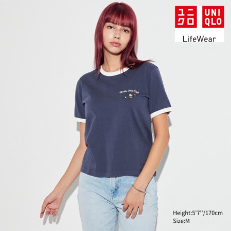Uniqlo UT Peanuts Lengan Pendek