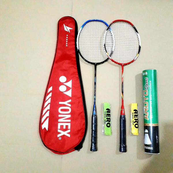 Raket Badminton Satu Paket Lengkap