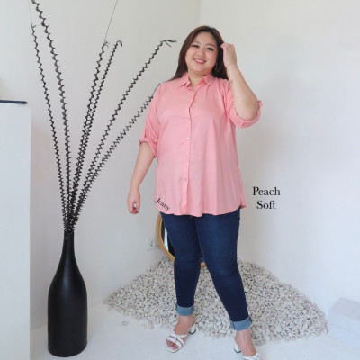 Kemeja Wanita Rayon Basic warna Peach Soft size XXL LD 118 cm
